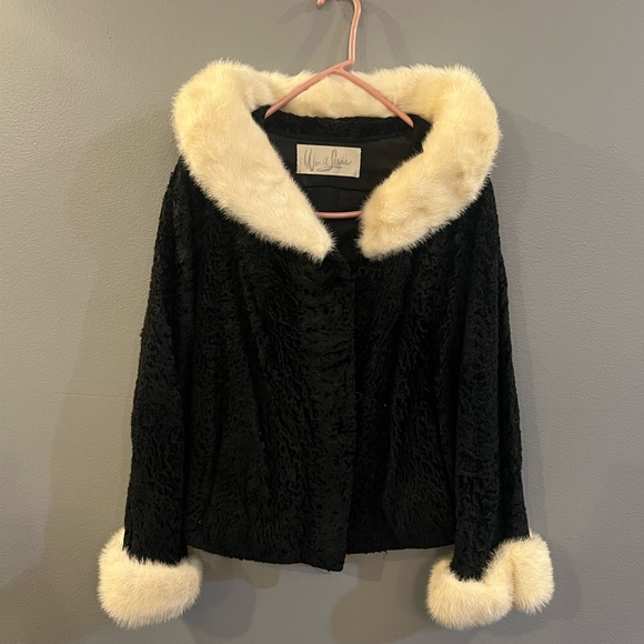 Elegant Black Curly Wool Jacket with Cream Mink Collar & Trim - Picture 1 of 16